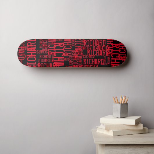 Rode Naam herhaald over zwart Persoonlijk Skateboard (Muurkunst (Horizontaal))