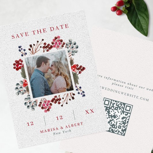 Rode & Navy Winter Berries Foto & QR Code Bruiloft Save The Date