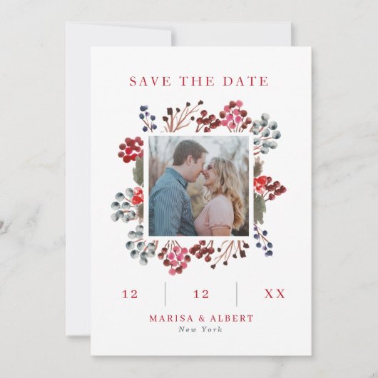 Rode & Navy Winter Berries Foto & QR Code Bruiloft Save The Date (Voorkant)