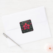 Rode orchidee bloeit met groene bladeren vierkante sticker (Envelop)