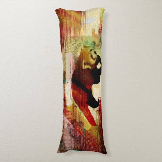 Rode Panda Abstracte collage voor gemengde media Lichaamskussen (Voorkant Verticaal)