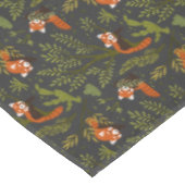 Rode panda's in het Zwarte Woud Tafelkleed (Gekanteld)