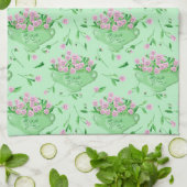 Rode pansies groene kom en achtergrond theedoek (Gevouwen)