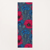 Rode papaver en blauwe cornbloemen op blauw yogamat (Voorkant)