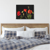 Rode papaver op zwart canvas afdrukken (Insitu (Slaapkamer))
