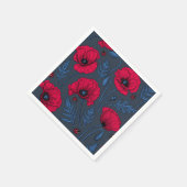 Rode papavers en ladybugs op donkerblauw servet (Hoek)