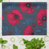 Rode papavers en ladybugs op donkerblauw theedoek (Gevouwen)
