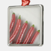 Rode paprika's metalen ornament (Links)