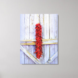 Rode Pepper Rista op Paarse Deur in New Mexico Canvas Afdruk