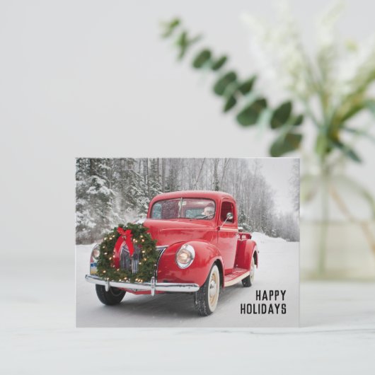 Rode pick-uptruck met kerstkrans feestdagenkaart (Staand voorkant)