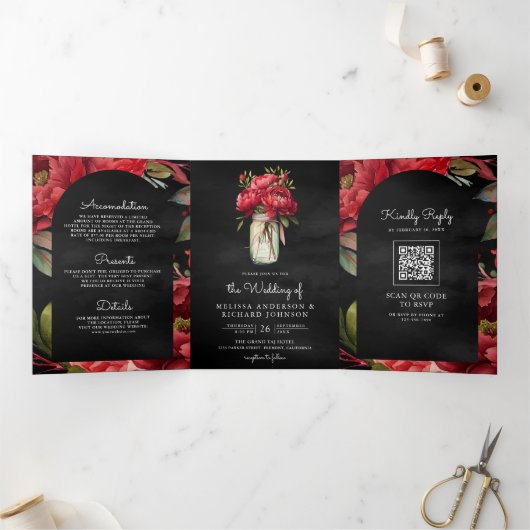 Rode Pioen Mason Jar QR Code Houtskool Bruiloft Drieluik Uitnodiging (Binnen)