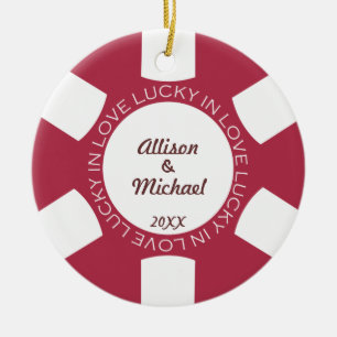 Rode pokerchip met geluk in de liefde voor een paa keramisch ornament