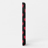 Rode polka-harten op zwart Case-Mate iPhone case (Achterkant/links)