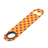 Rode polka-stippen op geel speed flessenopener (Achterkant Gekanteld)