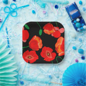 Rode poppies op zwarte achtergrondafbeelding papieren bordje (Feest)
