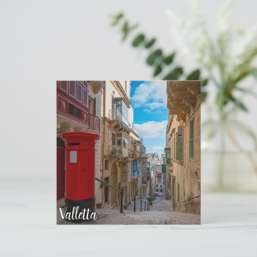 Rode  postbus op Malta (Staand voorkant)