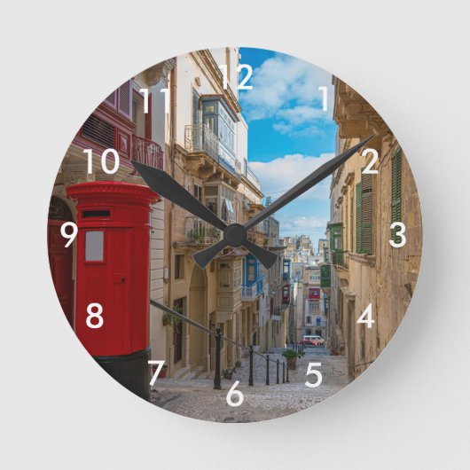 Rode  postbus op Malta Ronde Klok (Voorkant)