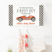 Rode Raceauto Baby Shower Spandoek (Insitu)
