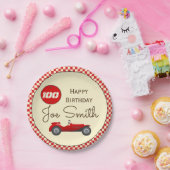  rode raceauto en vlaggen 100 jaar papieren bordje (Feest)