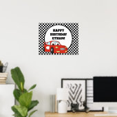 Rode raceauto zwart-wit geruit verjaardagsfeestje poster (Thuiskantoor)