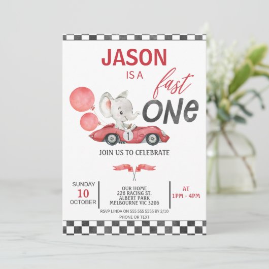 Rode Racing Auto Ballonnen Olifant 1e Verjaardag Kaart (Staand voorkant)