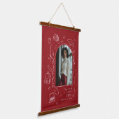 Rode Retro Handgetekende Foto Afstuderen Hangend Wandkleed (Gebogen)