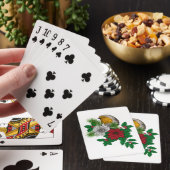 Rode robin op kerstversiering pokerkaarten (Insitu)