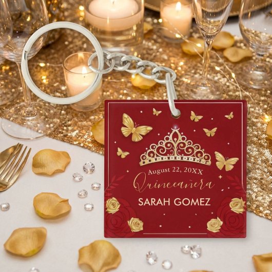 Rode Roos Gouden Quinceanera Sleutelhanger