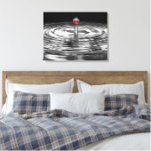 rode roos in waterdruppel canvas afdruk (Insitu (Slaapkamer))