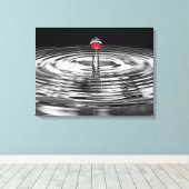 rode roos in waterdruppel canvas afdruk (Insitu (Houten vloer))