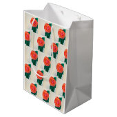 Rode Roos met Groene Bladeren Medium Cadeauzakje (Achterkant Gekanteld)