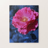 Rode roos op blauwe tint bloem kunst legpuzzel (Verticaal)