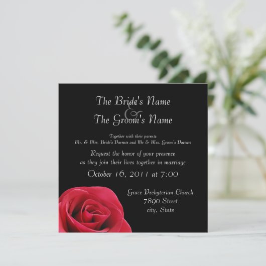 rode roos op uitnodiging voor een zwarte bruiloft (Staand voorkant)