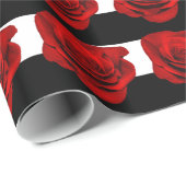 Rode Roos op Zwart & Wit Strepen Bruiloft Cadeaupapier (Rol Hoek)