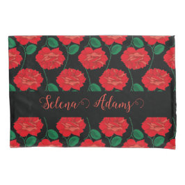 Rode roos op zwarte Kussensloop