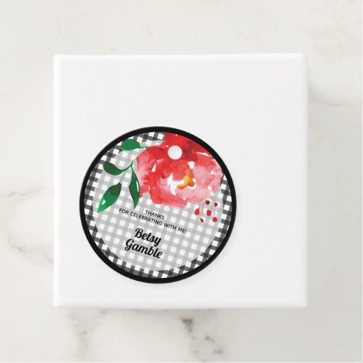 Rode Roos op Zwarte Witte Gingham Bruidsdouche Bedankjes Labels (In situ)