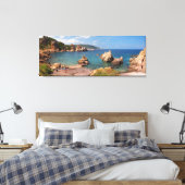Rode rotsachtige kust van Sardinië canvas print (Insitu (Slaapkamer))