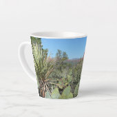 Rode rotsen en cactussen I Latte Mok (Linkerhoek)
