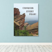 Rode rotsen stijgen: verover elke piek canvas afdruk (Insitu (Houten vloer))