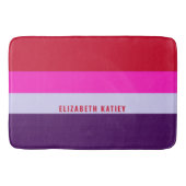 Rode, roze en Paarse streepjespatroon Badmat (Voorkant)