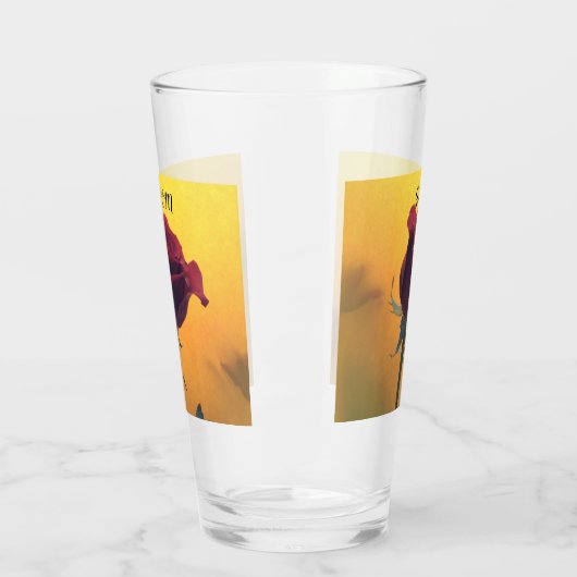 Rode roze met een geel bruiloft glas (Links)