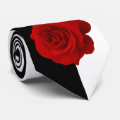 Rode roze op zwart en wit half en half stropdas (Opgerold)