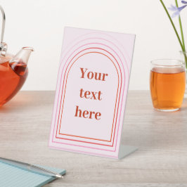Rode roze pastel leuke lijsten. reclamebord met voetstuk