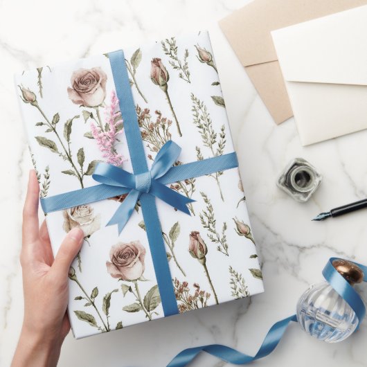 Rode Roze Roos Bloemige Verjaardag Cadeaupapier (Geschenken)