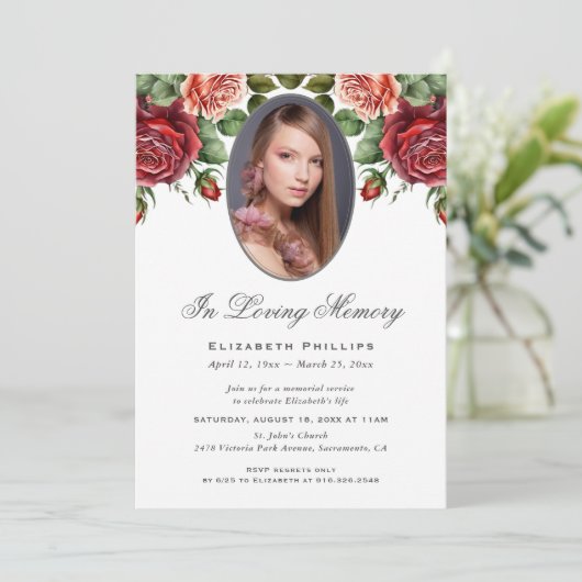 Rode Roze Rozen Bloemen Foto Memorial Service Kaart (Staand voorkant)