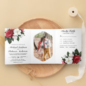 Rode rozen en witte Magnolia Botanical Wedding Drieluik Uitnodiging
