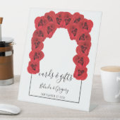 Rode rozen huwelijkskaarten en cadeautjes reclamebord met voetstuk (Insitu)