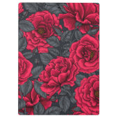 Rode rozen met grijze bladeren op zwart klembord (Achterkant)