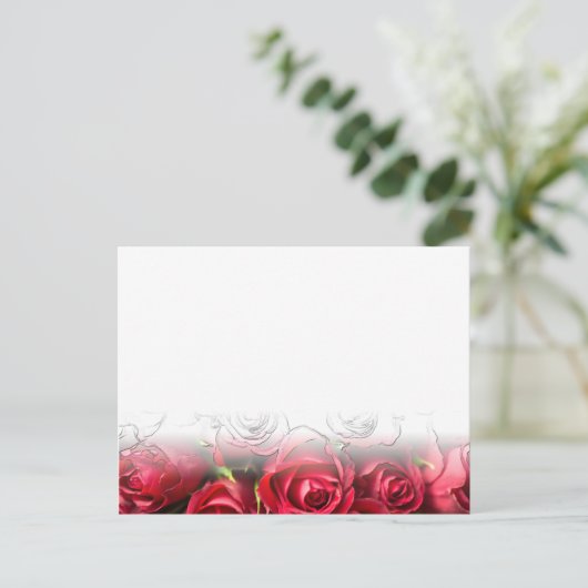 Rode rozen met zwarte contouren briefkaart (Staand voorkant)