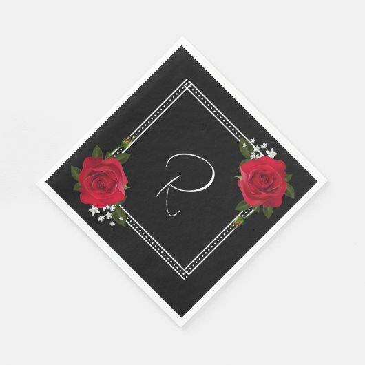 Rode rozen op het zwarte huwelijk servet (Hoek)